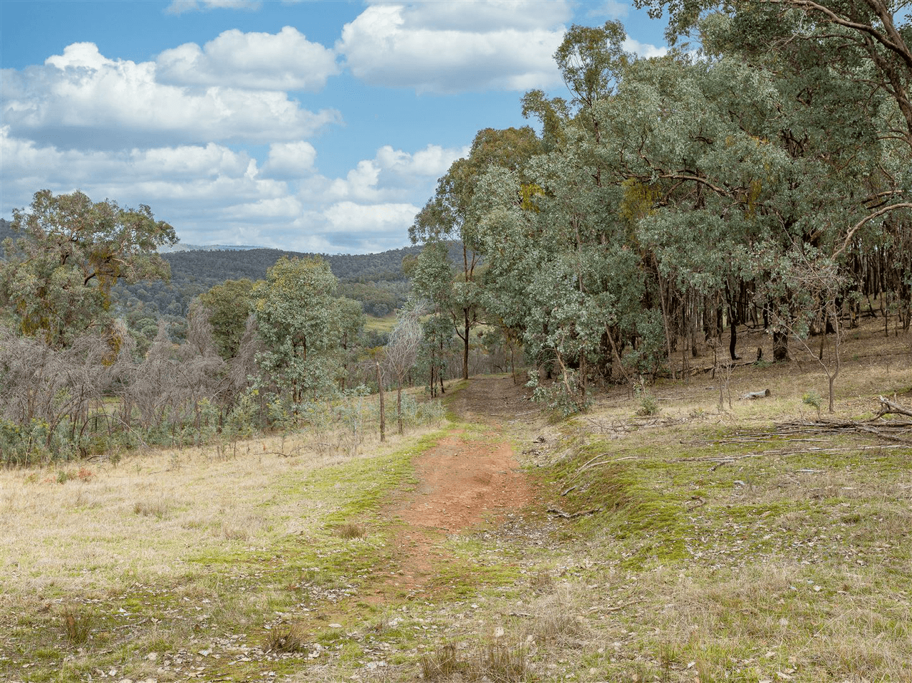 1520 Banksdale Road, HANSONVILLE, VIC 3675