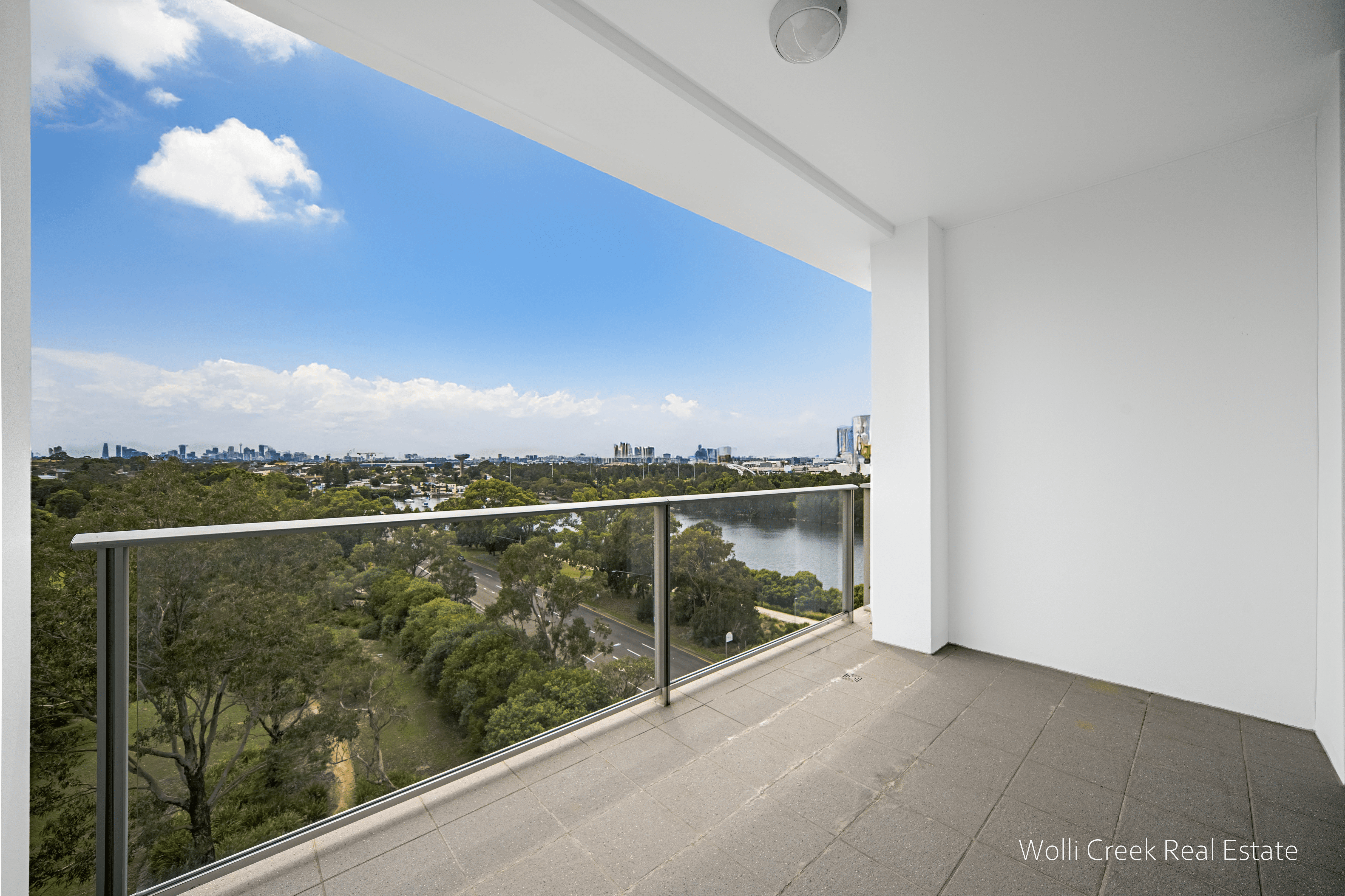 816/2 Brodie Spark Drive, WOLLI CREEK, NSW 2205