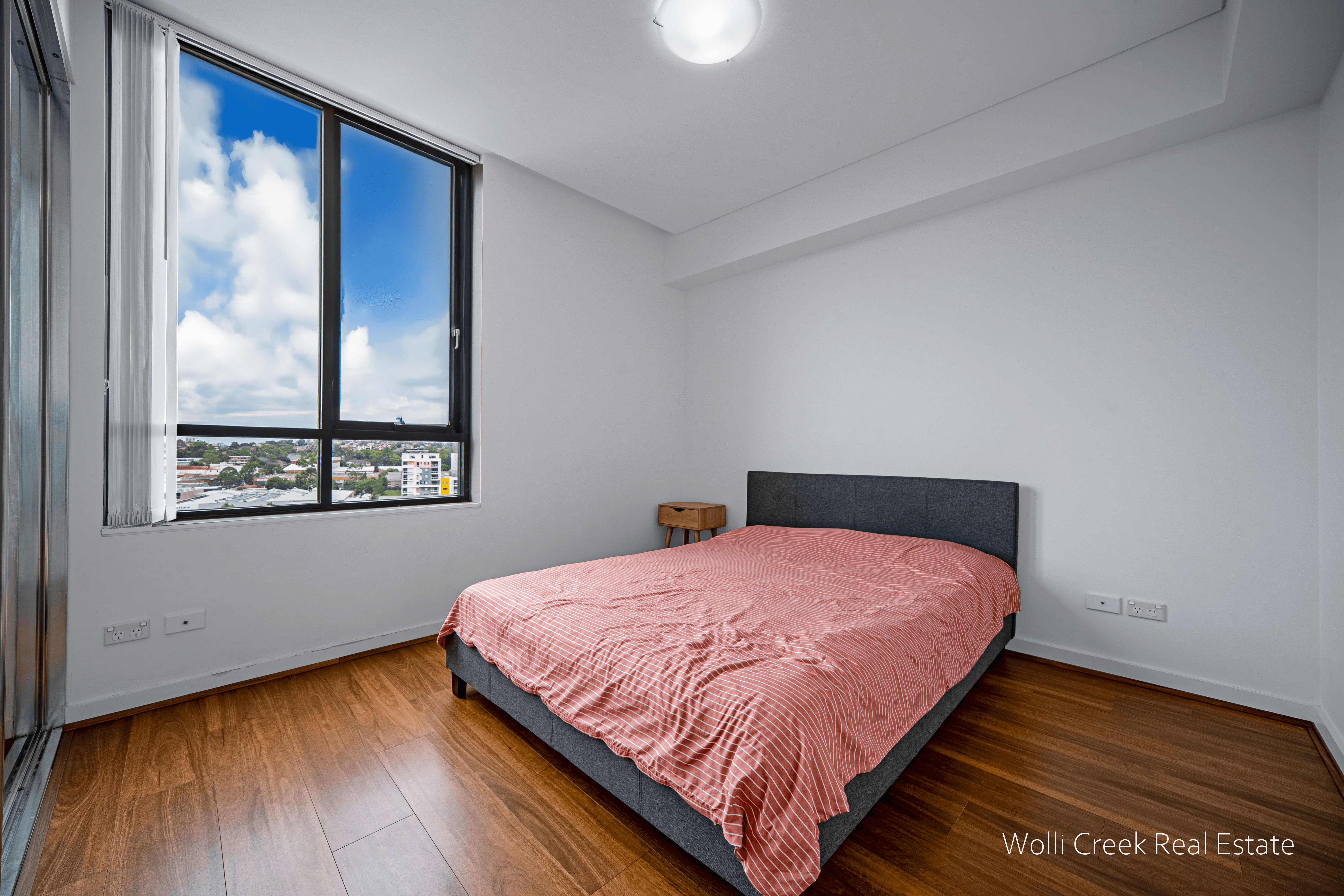 816/2 Brodie Spark Drive, WOLLI CREEK, NSW 2205