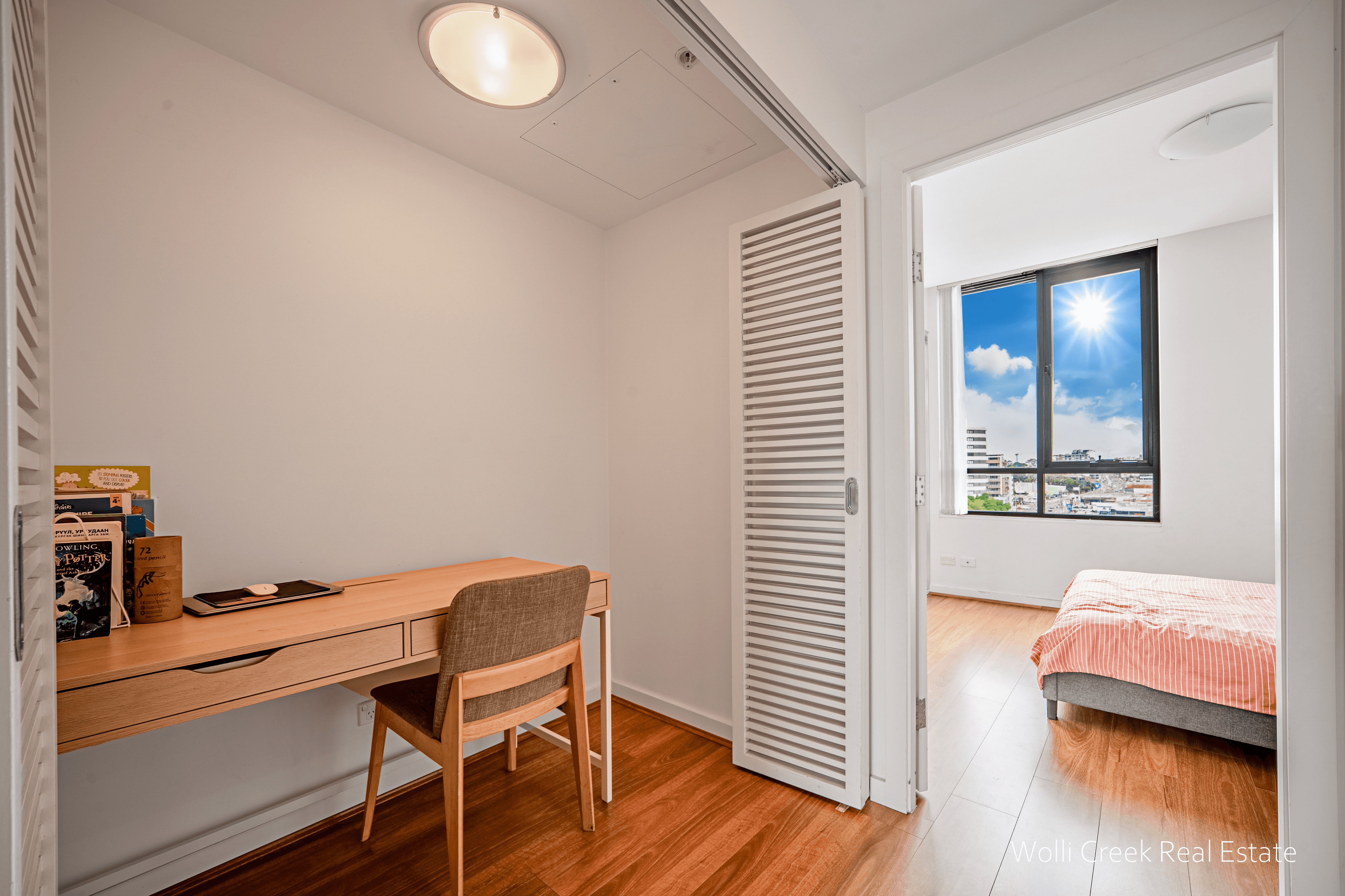 816/2 Brodie Spark Drive, WOLLI CREEK, NSW 2205