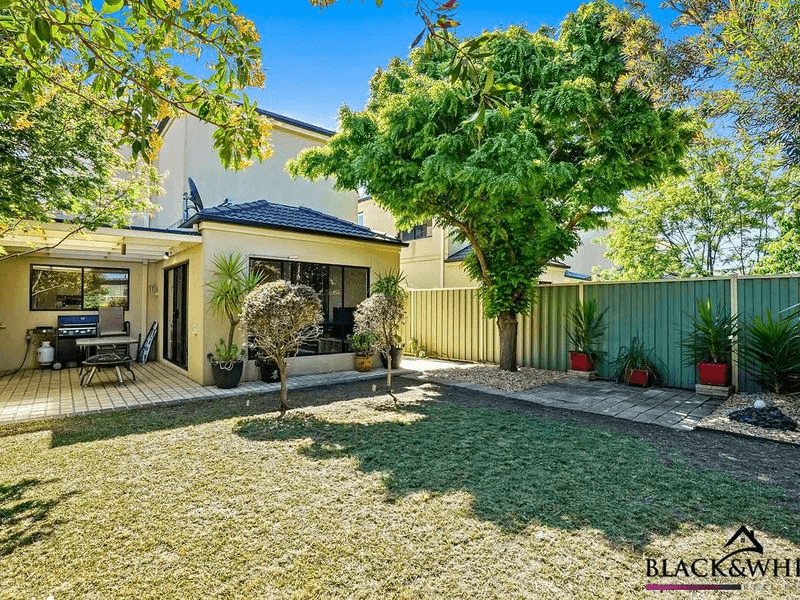 21 The Crescent, POINT COOK, VIC 3030