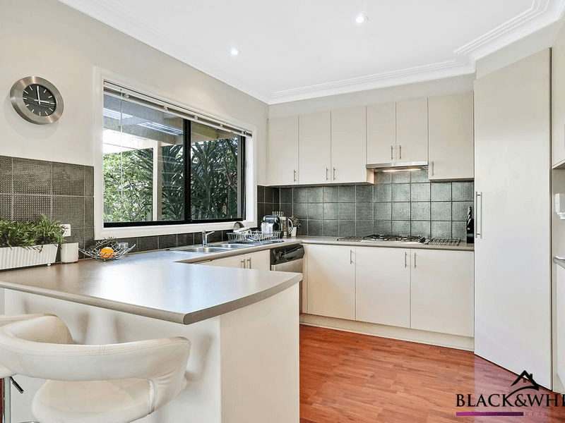 21 The Crescent, POINT COOK, VIC 3030