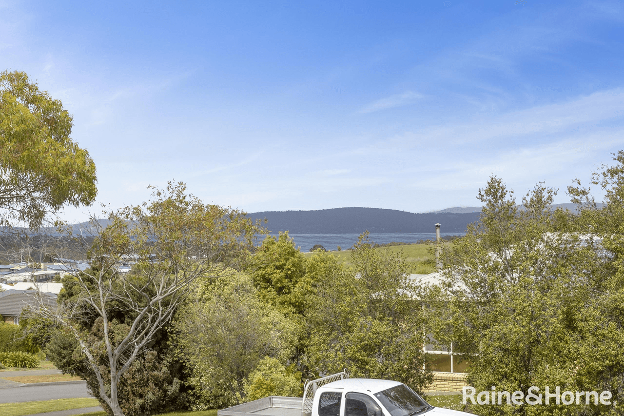 28 Thistle Down, HUNTINGFIELD, TAS 7055