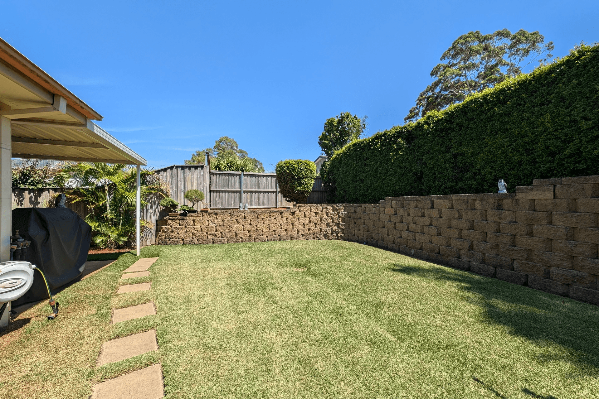 4 Eucalyptus Court, Picnic Point, NSW 2213