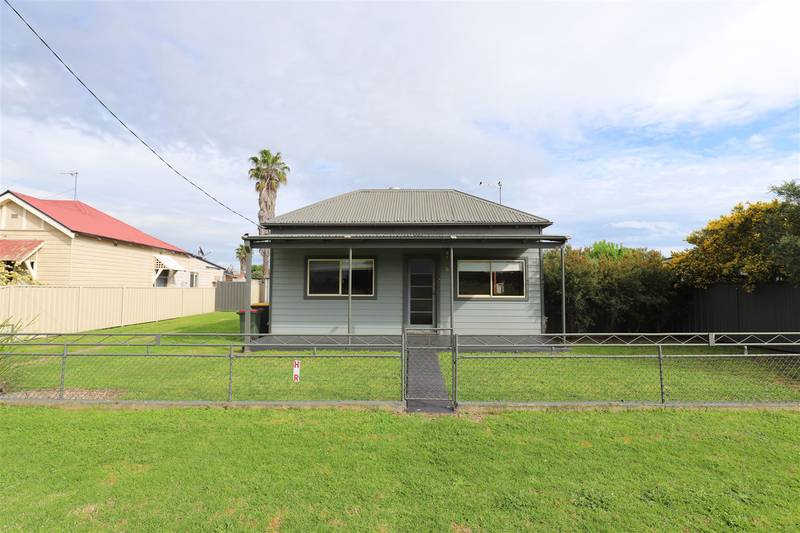 6 Barnes Street, COOTAMUNDRA, NSW 2590