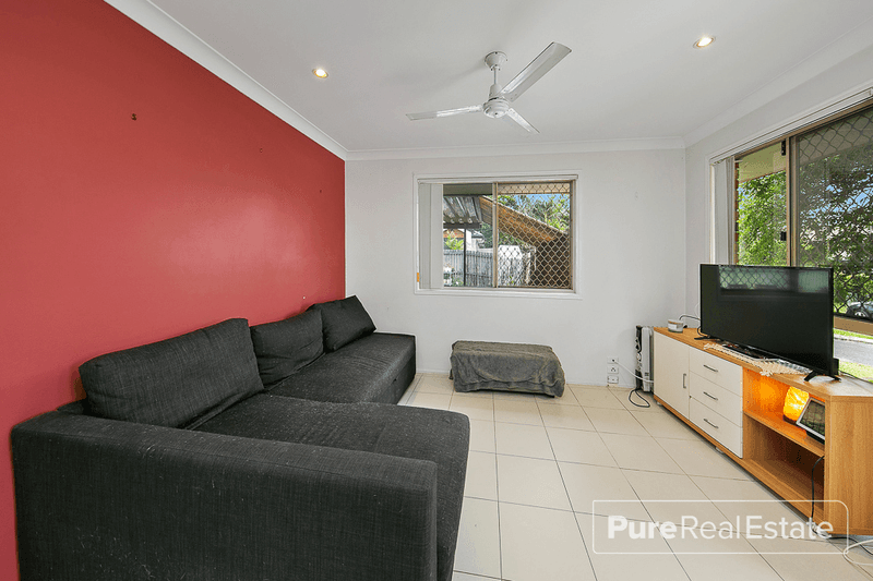 6 Bishop Court, LOGANLEA, QLD 4131