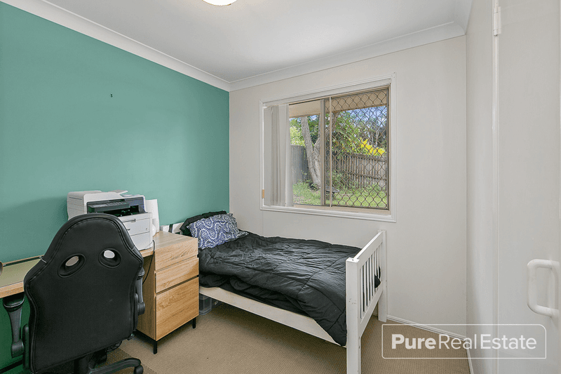 6 Bishop Court, LOGANLEA, QLD 4131