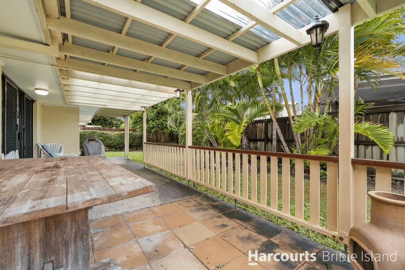 4/8 Spinnaker Drive, SANDSTONE POINT, QLD 4511