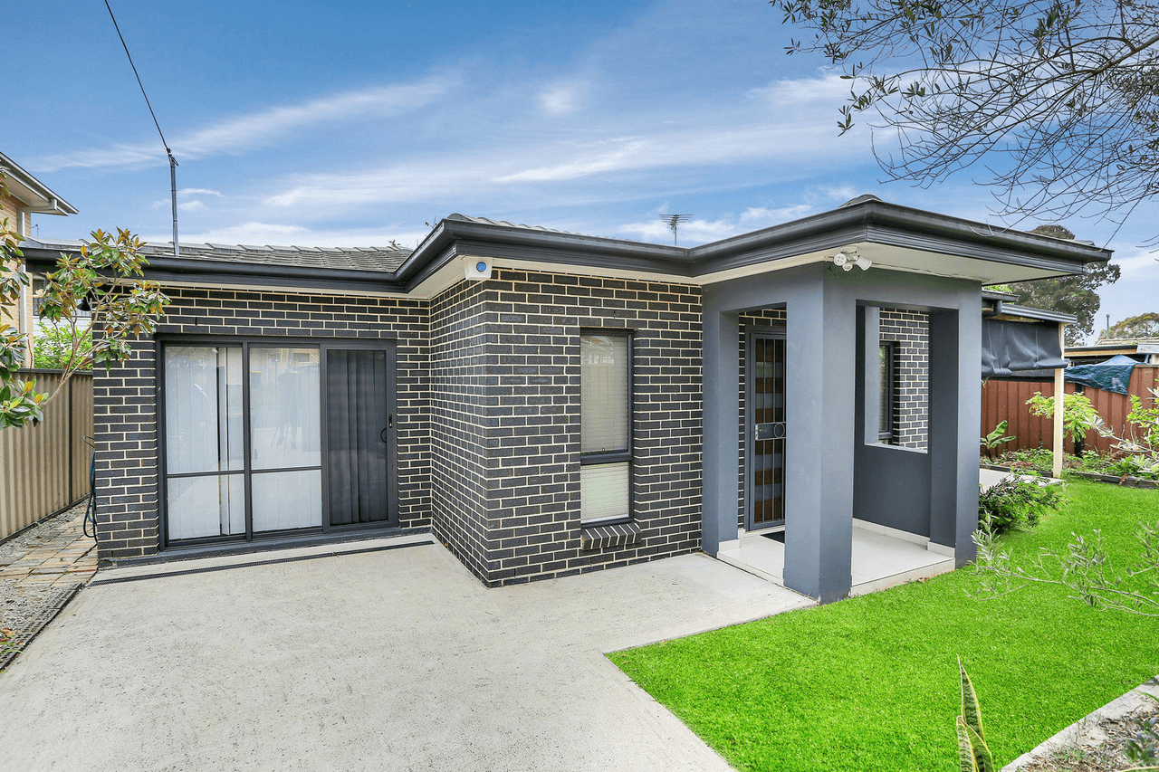 44 & 44a Portico Parade, TOONGABBIE, NSW 2146