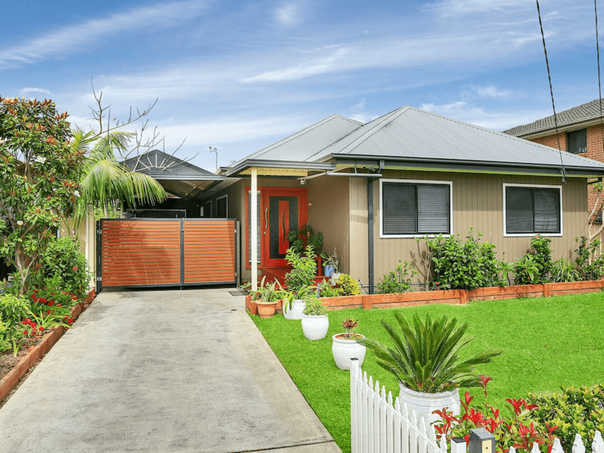 44 & 44a Portico Parade, TOONGABBIE, NSW 2146