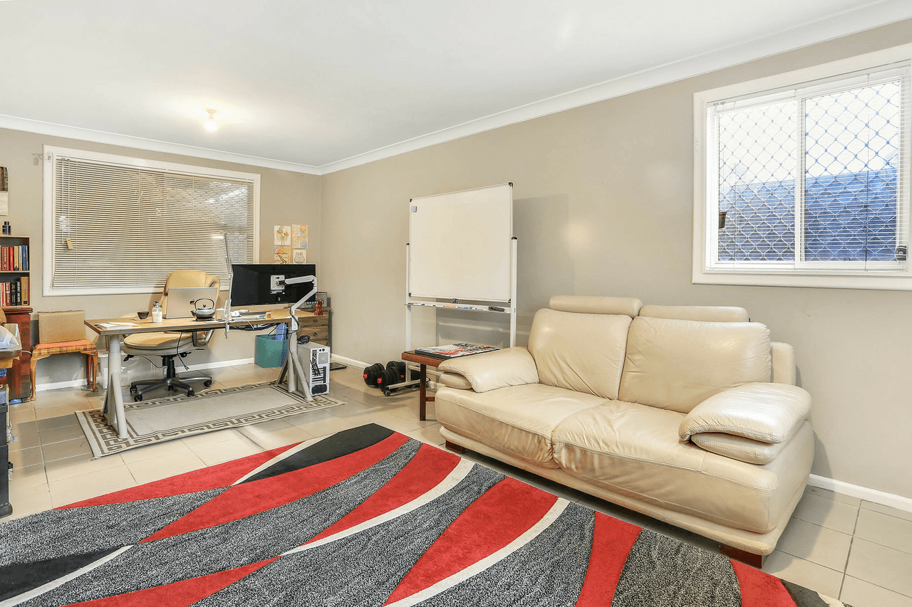 44 & 44a Portico Parade, TOONGABBIE, NSW 2146