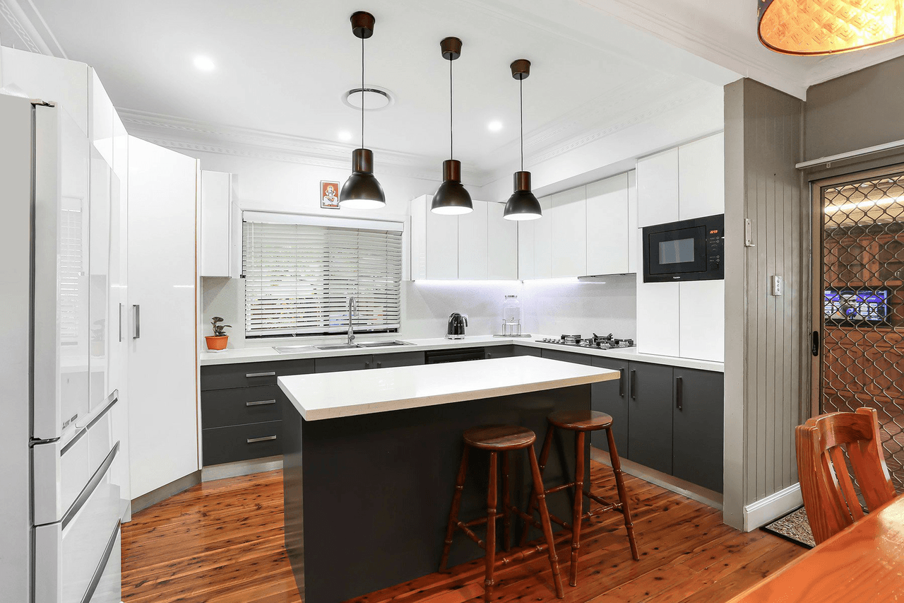 44 & 44a Portico Parade, TOONGABBIE, NSW 2146