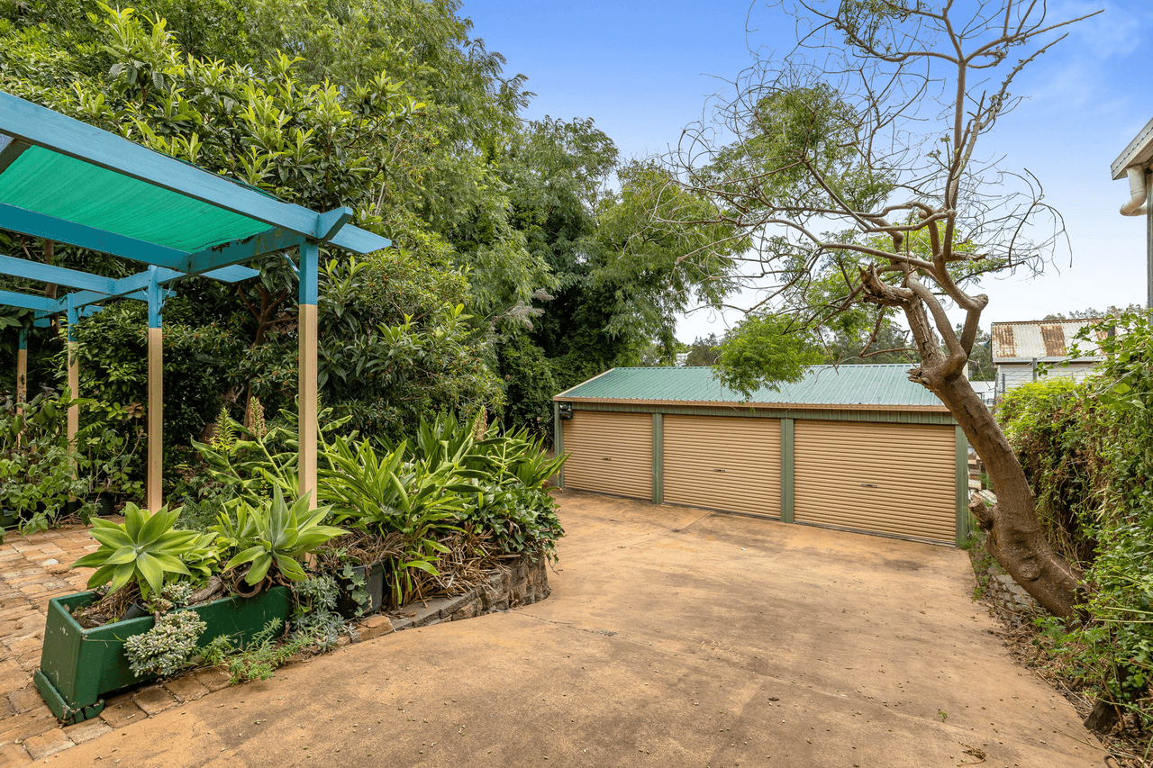 7  Alexander Street, NORTH TOOWOOMBA, QLD 4350