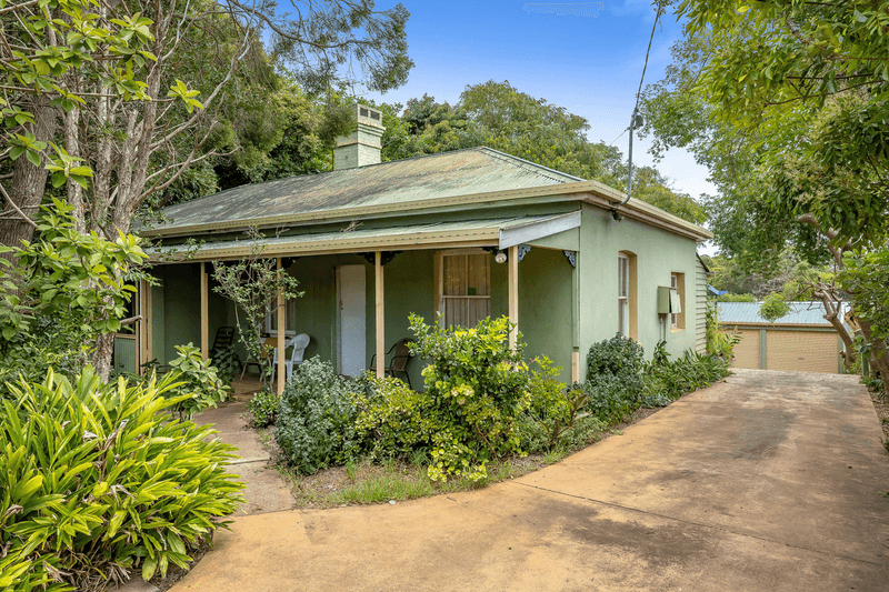 7  Alexander Street, NORTH TOOWOOMBA, QLD 4350