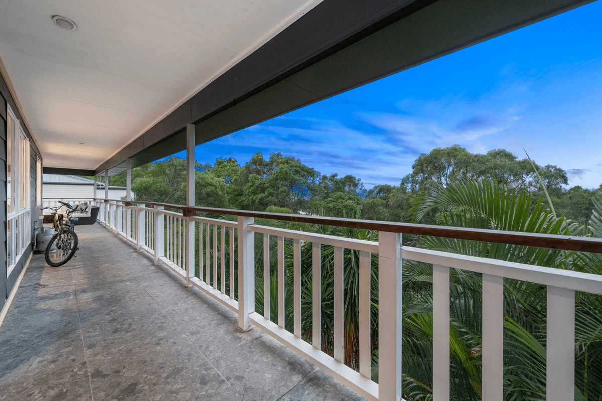 37 Crestridge Crescent, OXENFORD, QLD 4210