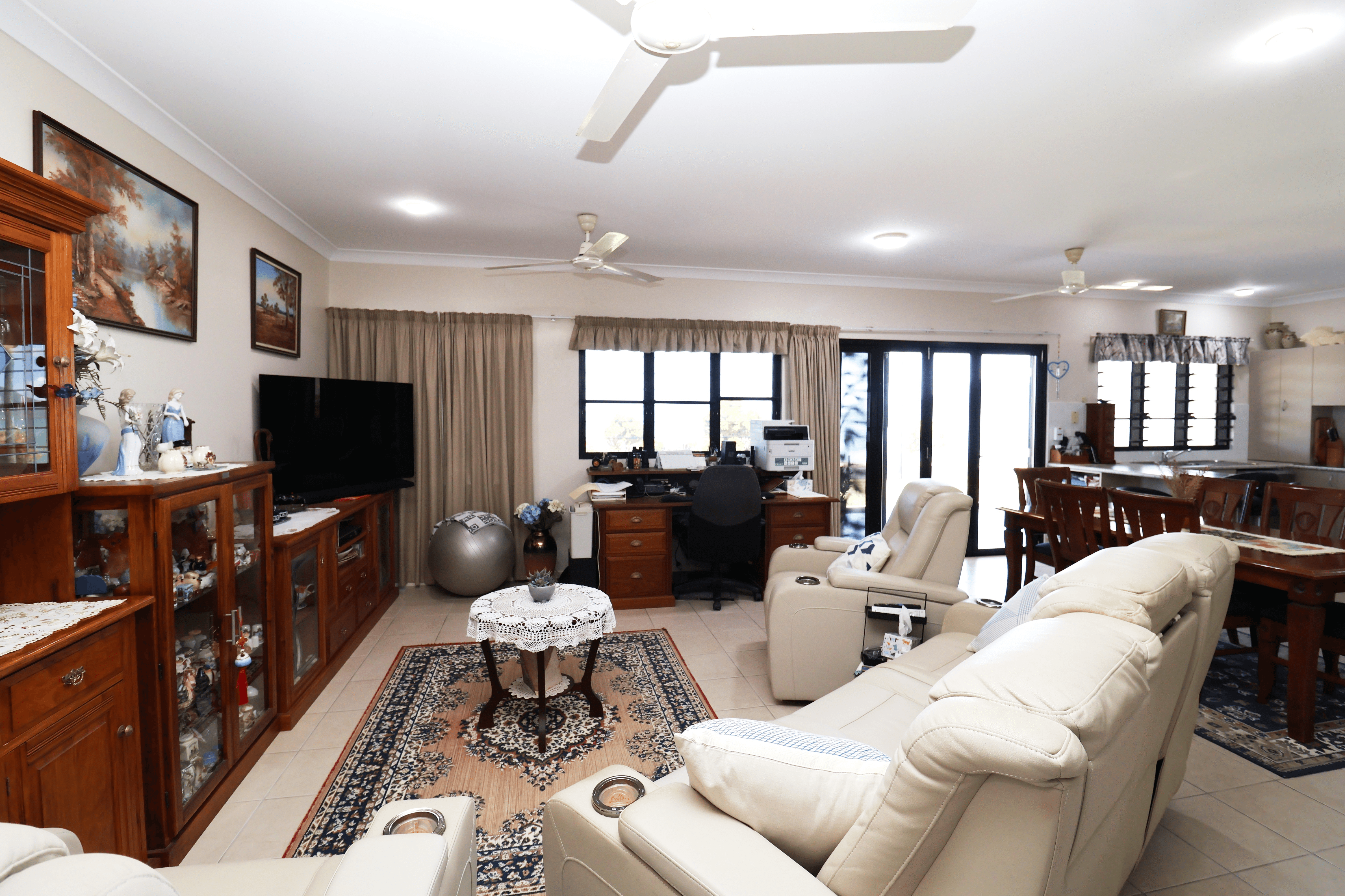 15 Marine Pde, Cardwell, QLD 4849