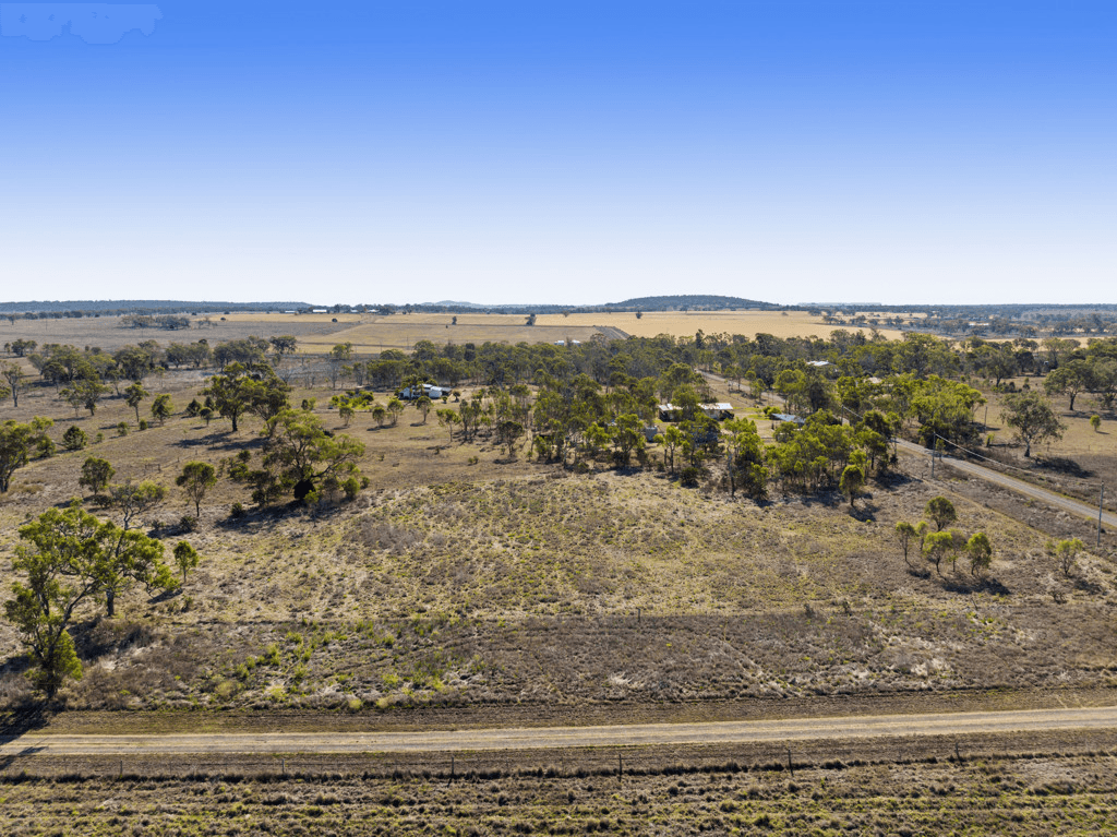 52 CLARKE ROAD, BIDDESTON, QLD 4401