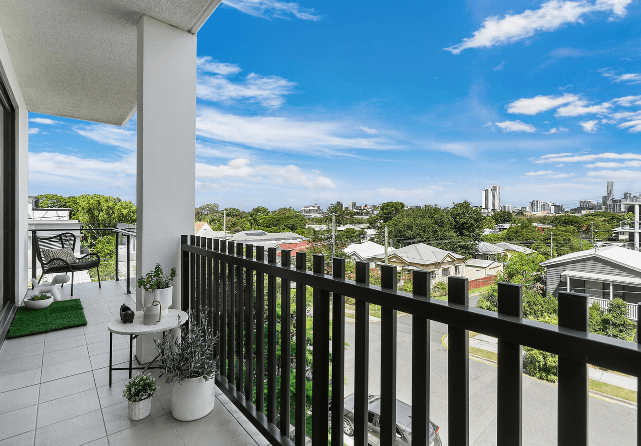 Unit 225/44-52 Grantson Street, WINDSOR, QLD 4030