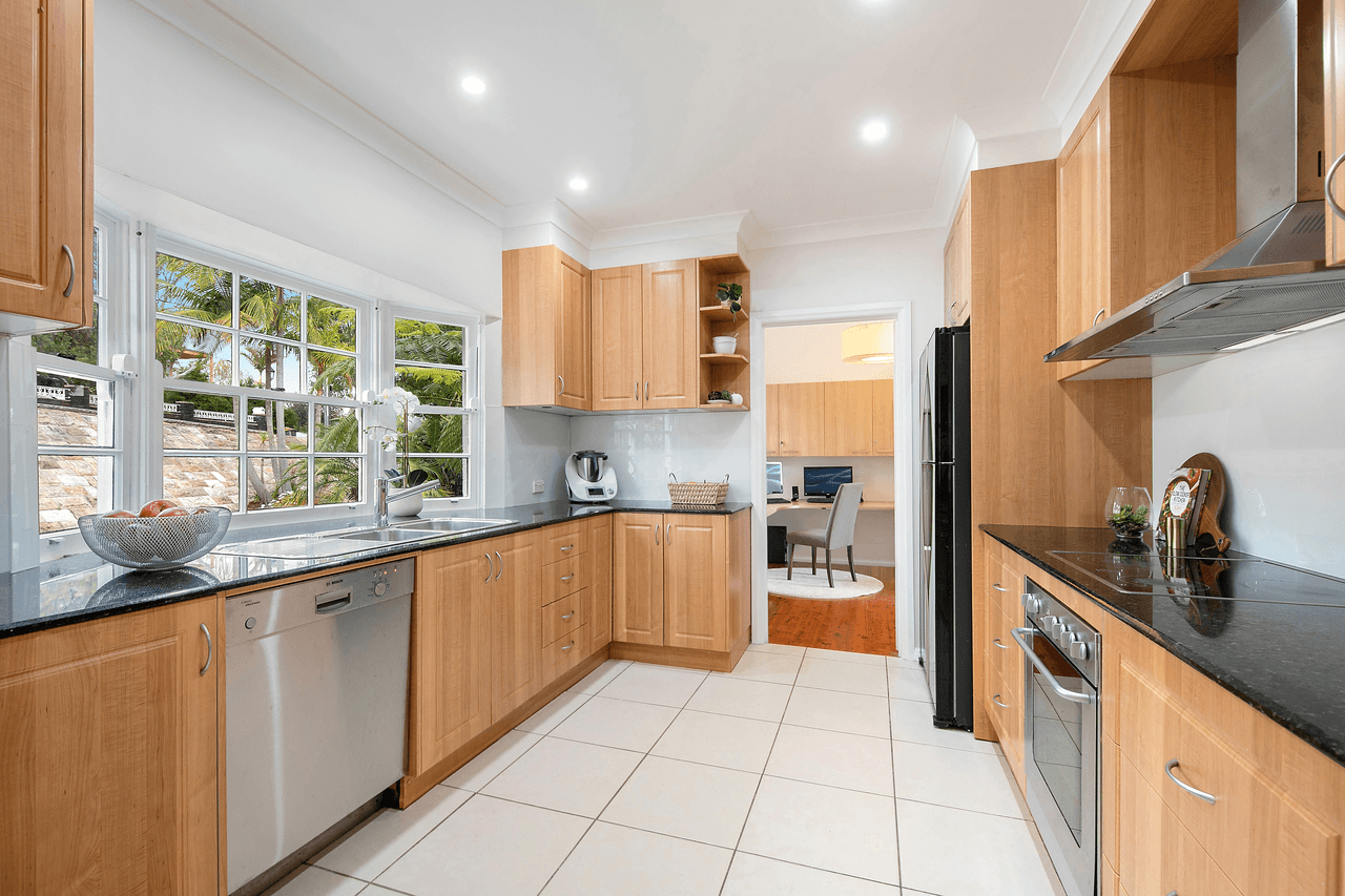 4 Damour Avenue, EAST LINDFIELD, NSW 2070