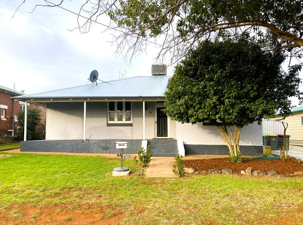 53 Albert Street, Parkes, NSW 2870