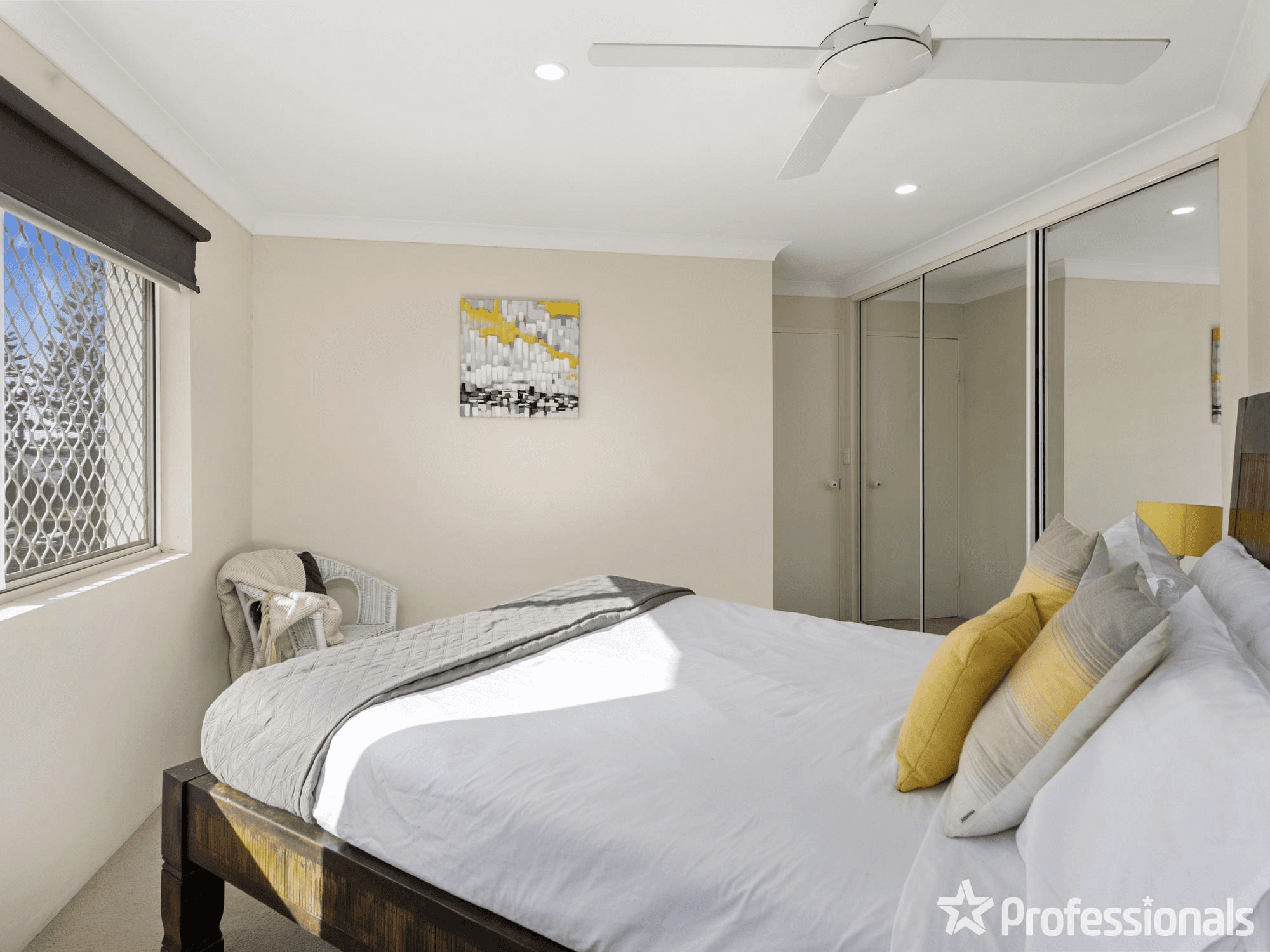 32/136 The Esplanade, BURLEIGH HEADS, QLD 4220