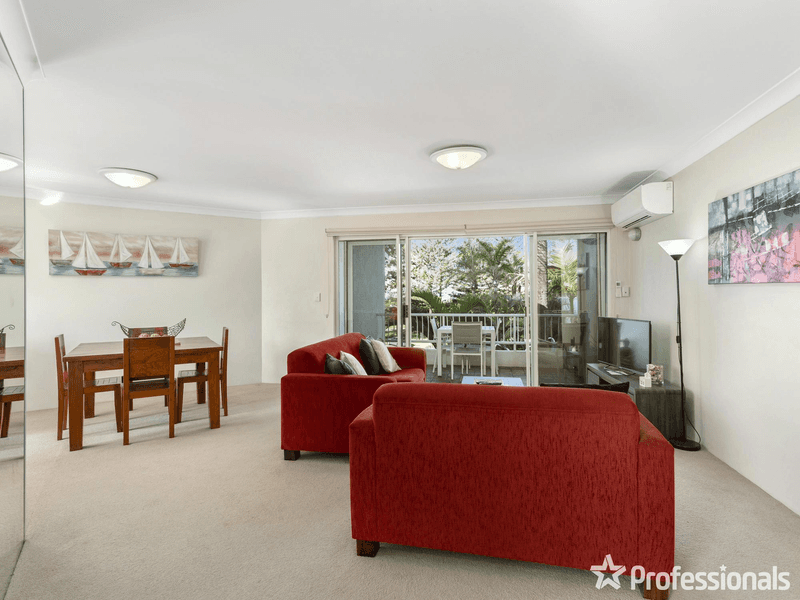 32/136 The Esplanade, BURLEIGH HEADS, QLD 4220