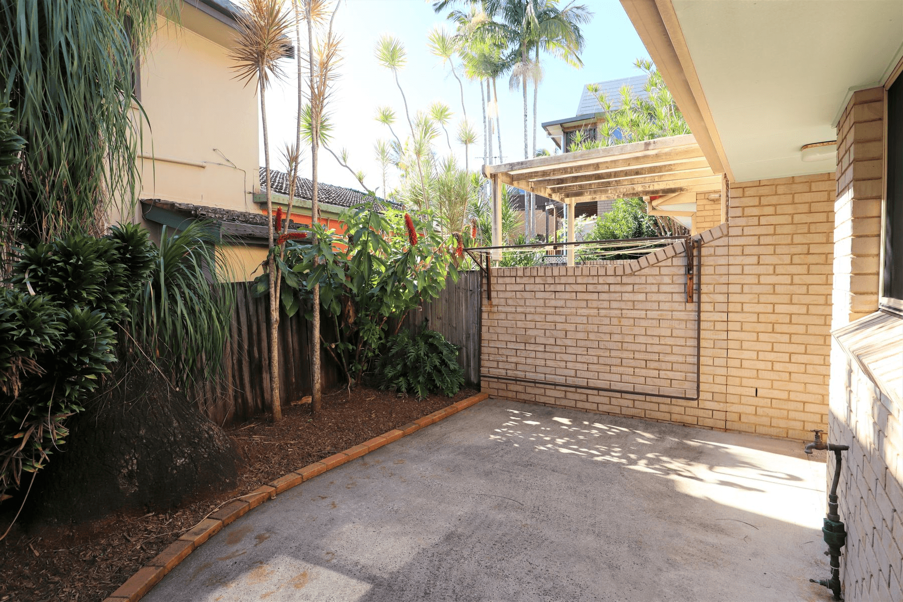 2/5 James Road, GOONELLABAH, NSW 2480