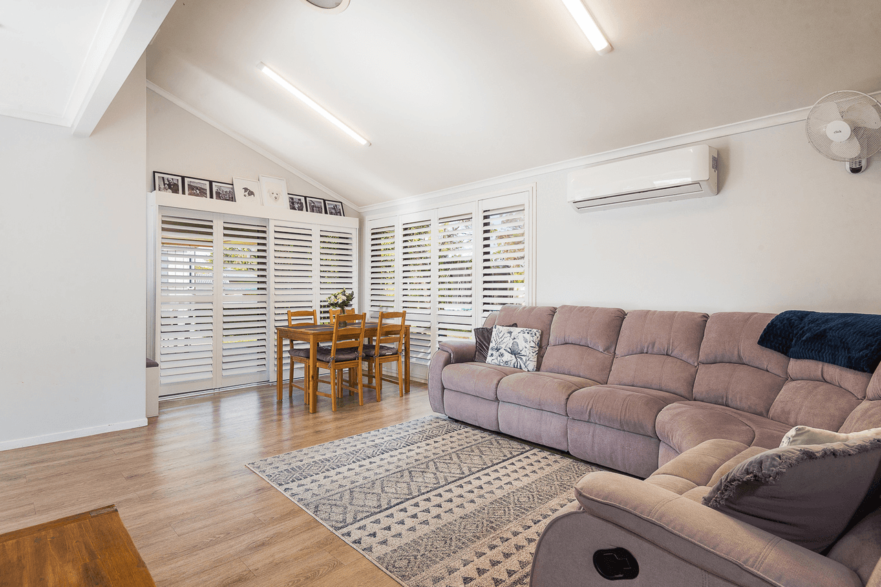 13 Bennett Drive, REGENTS PARK, QLD 4118