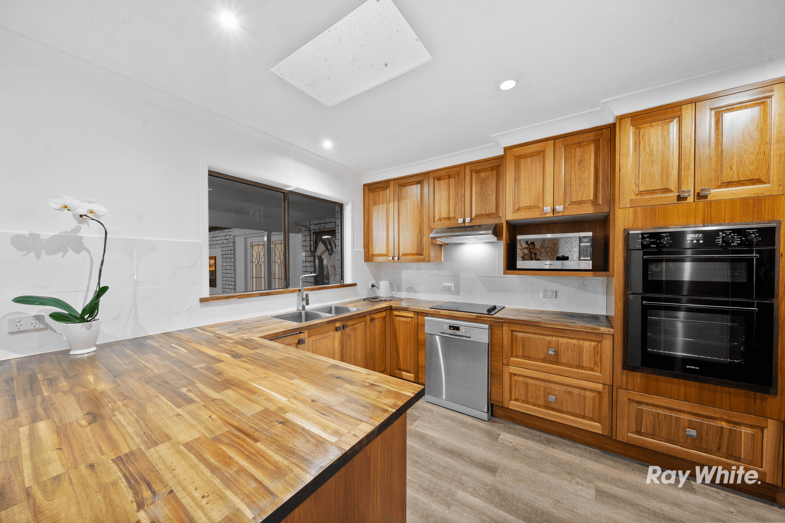 13 Shaw Road, HATTON VALE, QLD 4341