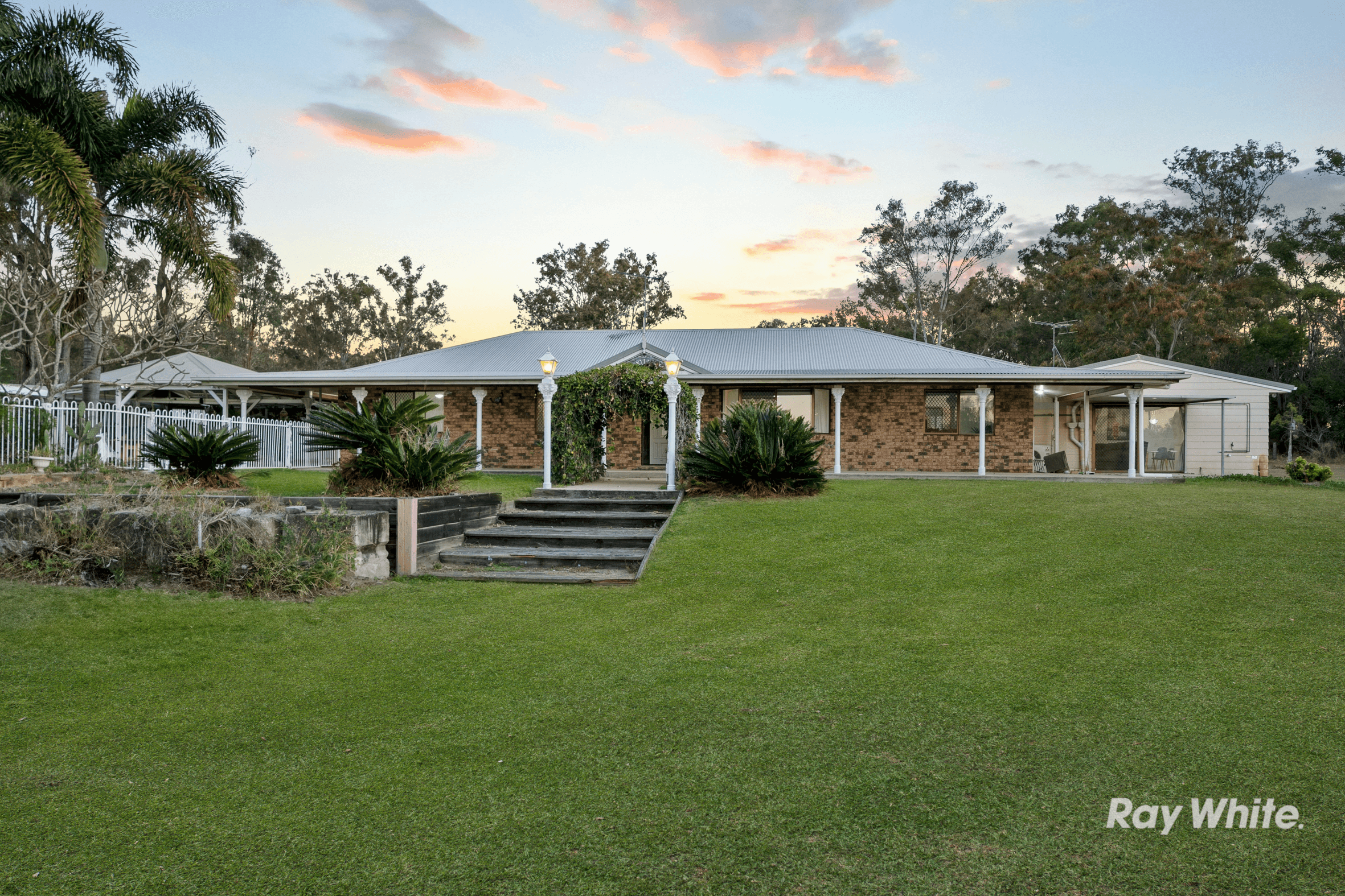 13 Shaw Road, HATTON VALE, QLD 4341