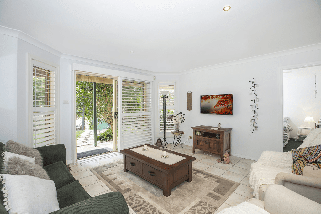 14 Lipton Close, WOODRISING, NSW 2284