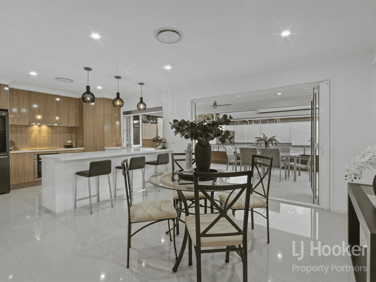 41 Lampson Street, SUNNYBANK, QLD 4109