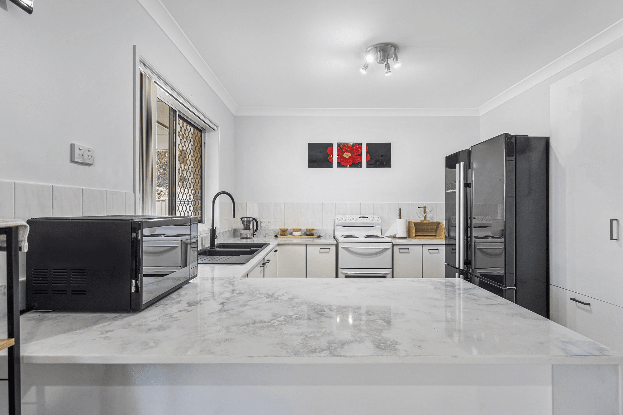 3 Lyndon Court, BORONIA HEIGHTS, QLD 4124