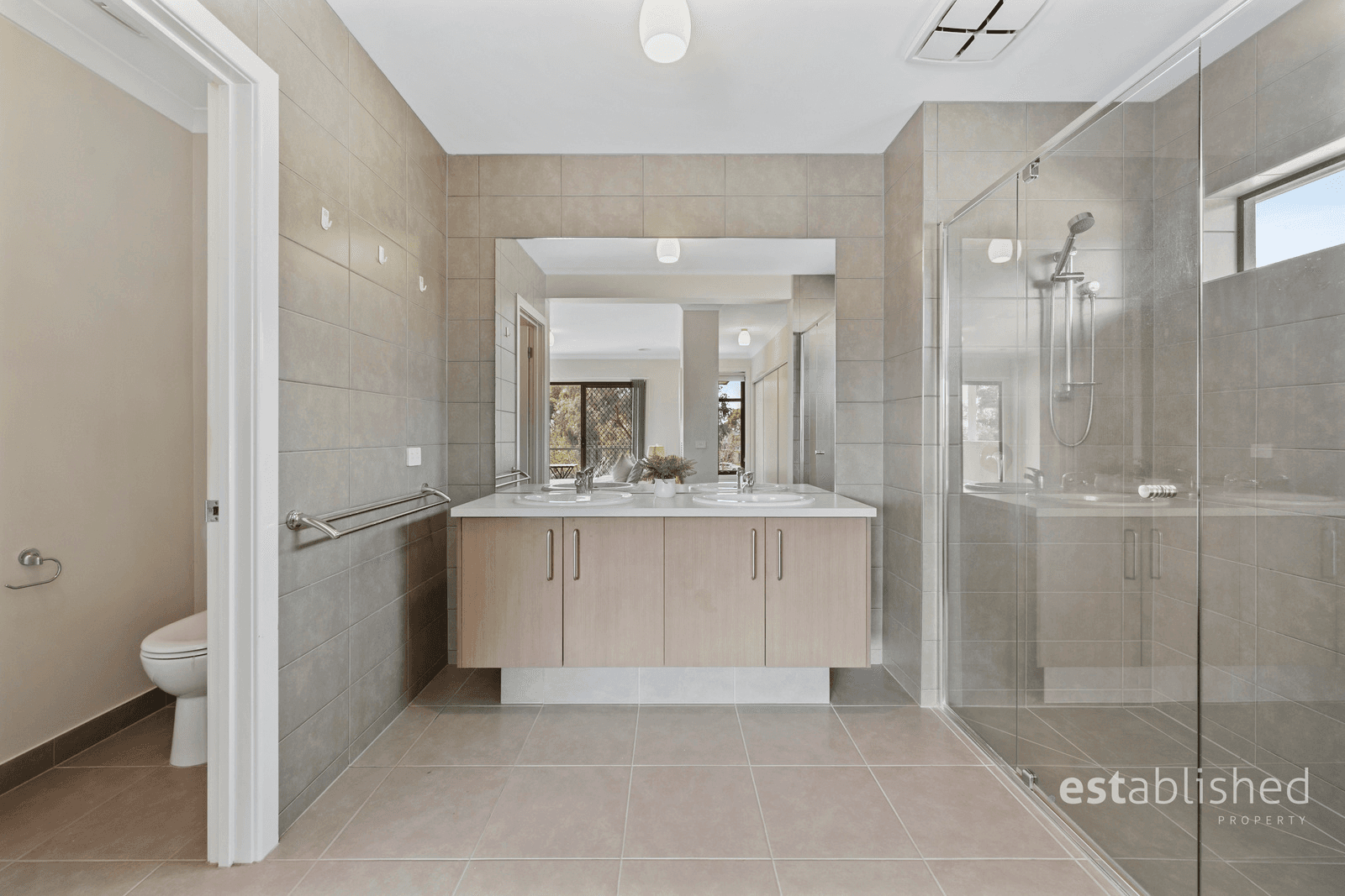 51 Coastal Promenade, SANCTUARY LAKES, VIC 3030