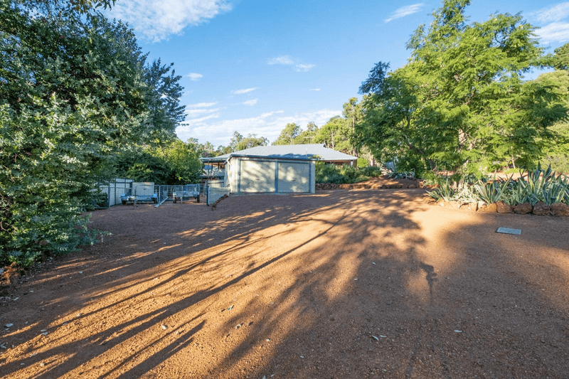 16 Albens Vale, Roleystone, WA 6111