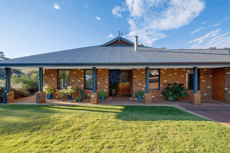 16 Albens Vale, Roleystone, WA 6111