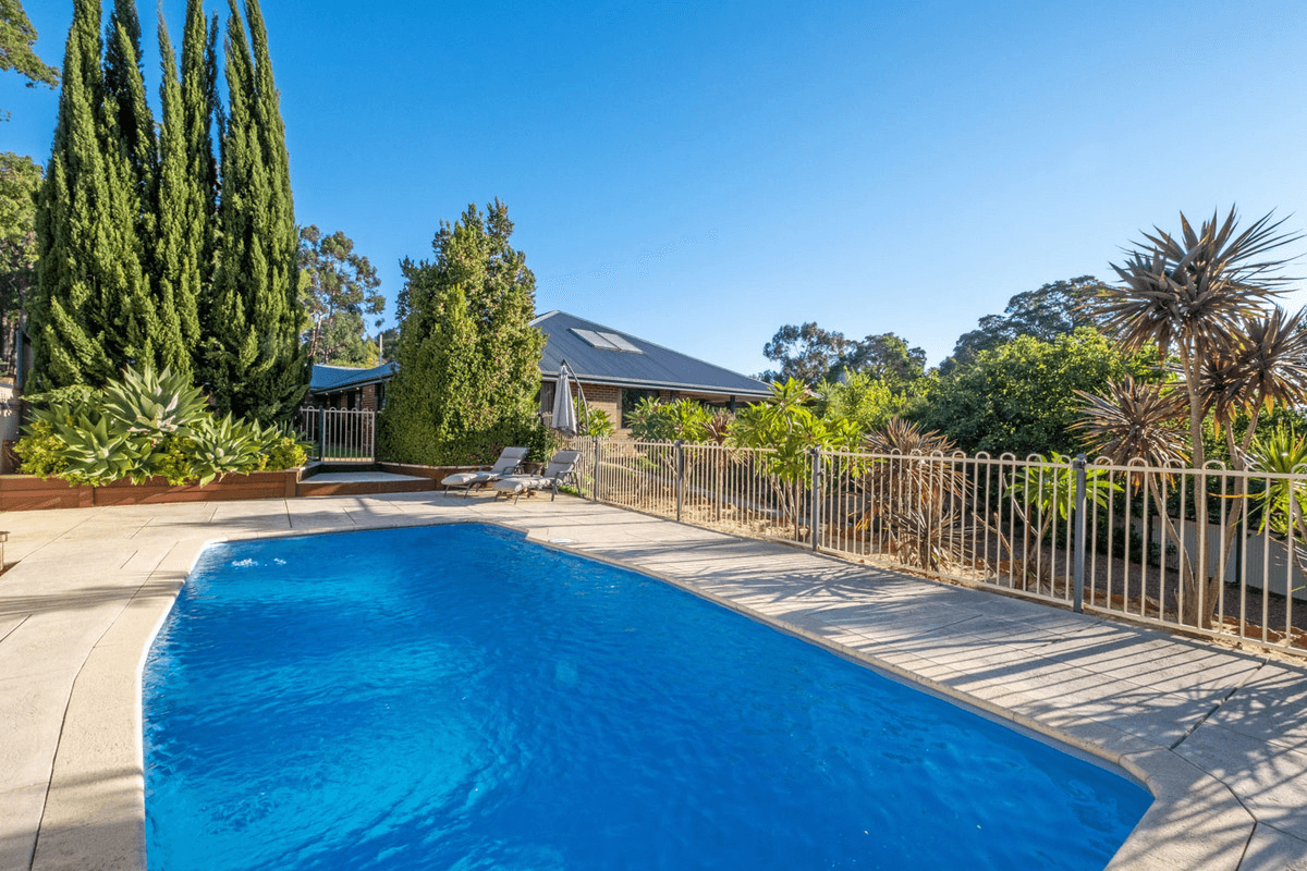 16 Albens Vale, Roleystone, WA 6111