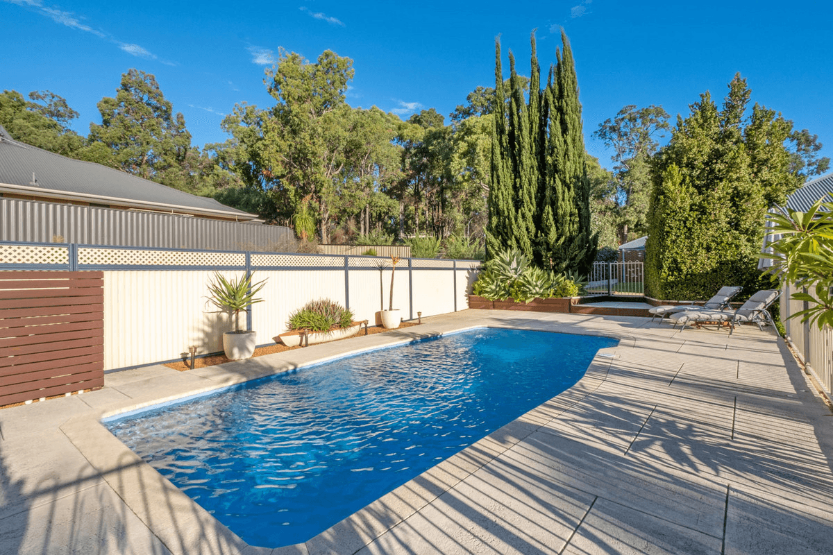 16 Albens Vale, Roleystone, WA 6111