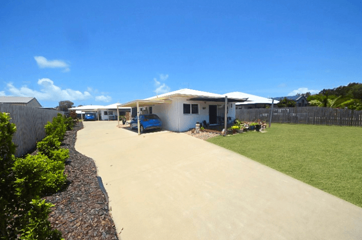 7 Amanda Crescent, TULLY HEADS, QLD 4854