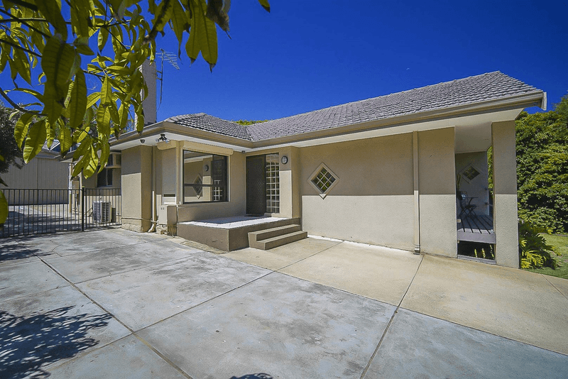 72 Ferdinand Crescent, Coolbellup, WA 6163