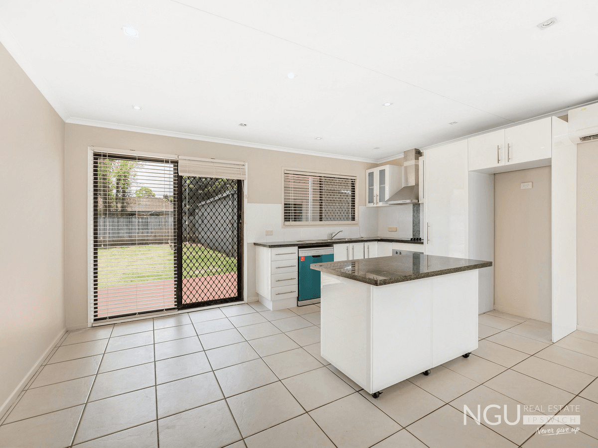 5 Ford Street, Raceview, QLD 4305