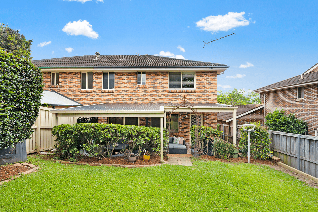 1/1 Gindurra Avenue, Castle Hill, NSW 2154