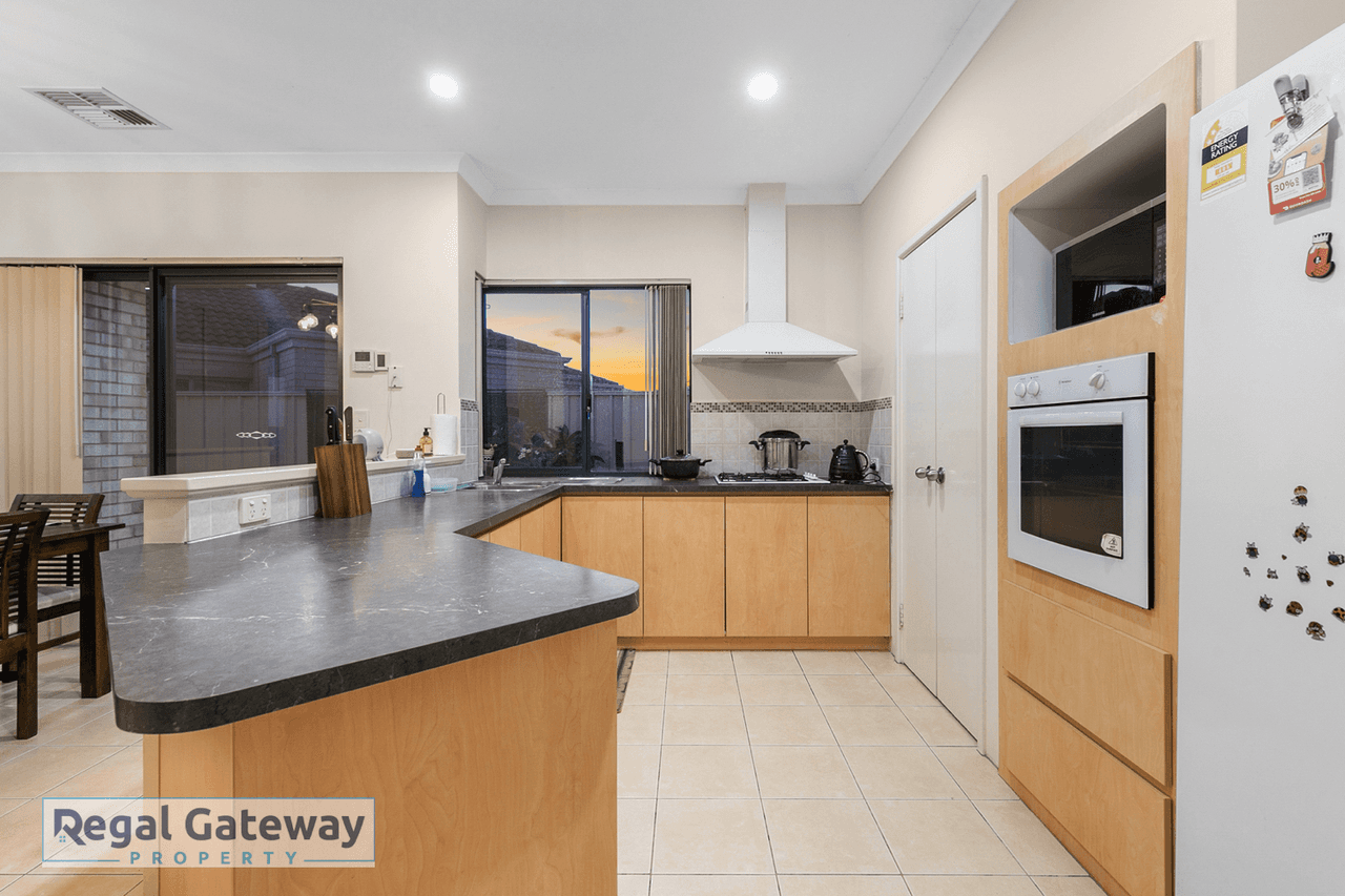 4 Imperial Gate, SUCCESS, WA 6164