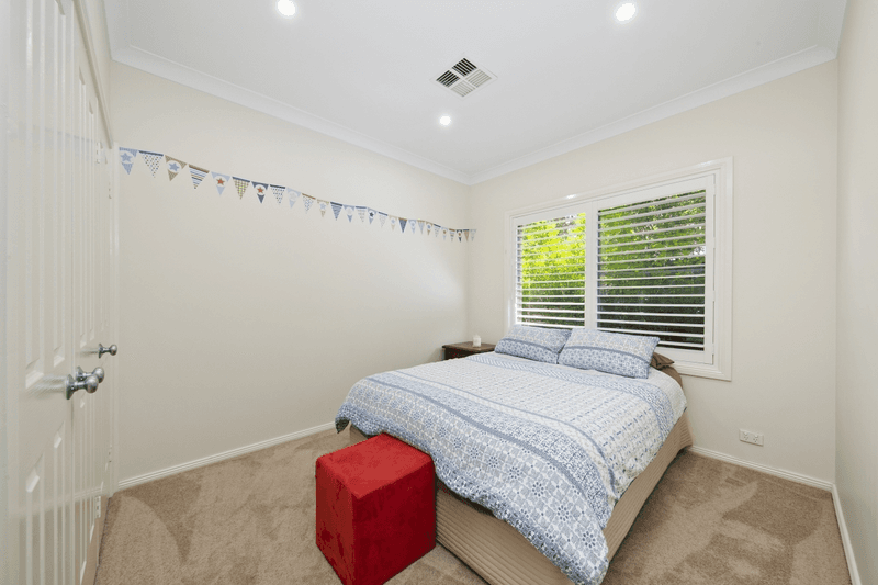 19 Amber Grove, Bolwarra Heights, NSW 2320