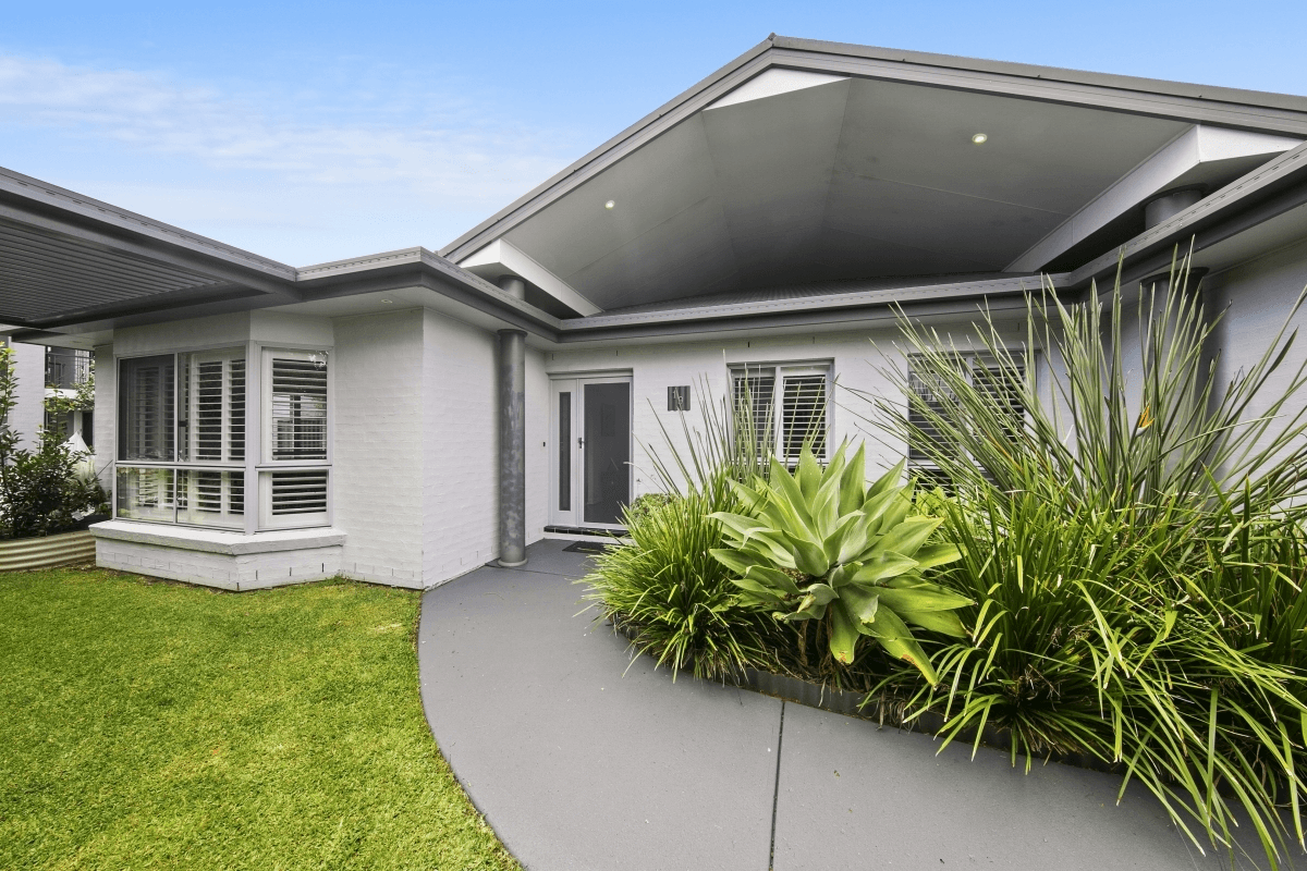 19 Amber Grove, Bolwarra Heights, NSW 2320