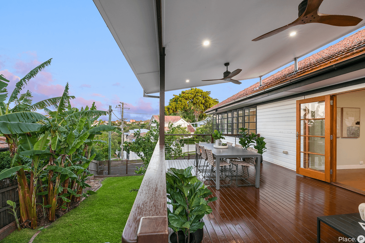 384 Cornwall Street, Greenslopes, QLD 4120