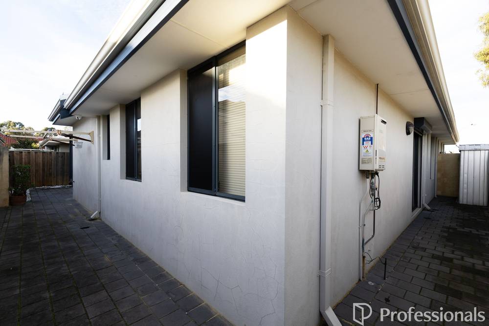 1 Halpin Circle, ELLENBROOK, WA 6069