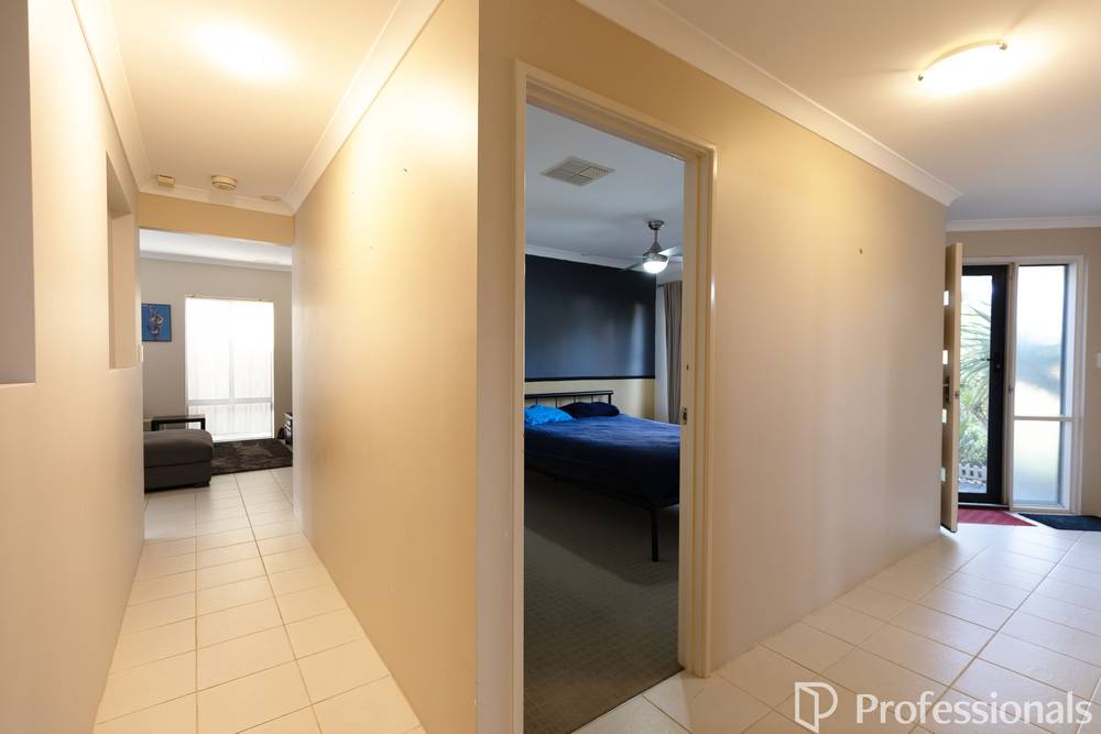 1 Halpin Circle, ELLENBROOK, WA 6069