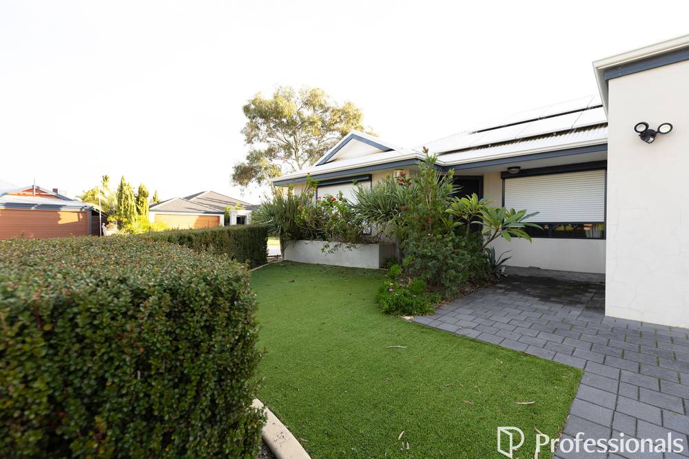 1 Halpin Circle, ELLENBROOK, WA 6069