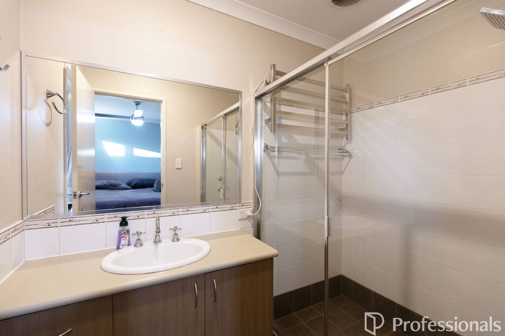 1 Halpin Circle, ELLENBROOK, WA 6069